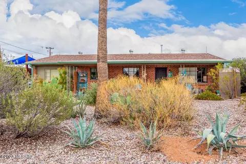 Exterior - 1601 E Hedrick Dr, Tucson, AZ 85719 photo 3 of 7