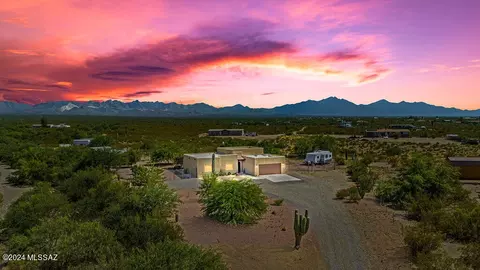 16688 S Kolb Rd, Sahuarita, AZ 85629
