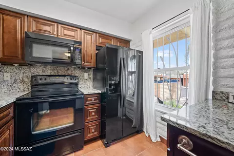 1360 S Wright Rd, Tucson, AZ 85713 photo 7