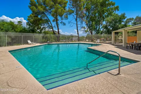 1360 S Wright Rd, Tucson, AZ 85713 photo 17