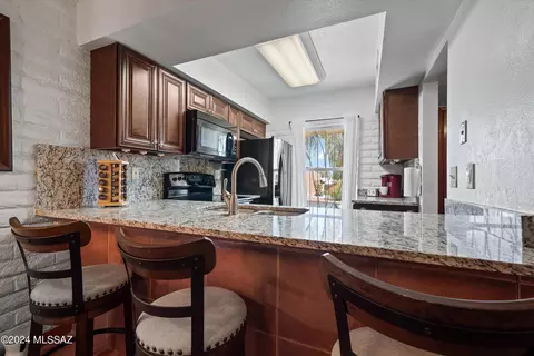 1360 S Wright Rd, Tucson, AZ 85713 photo 6