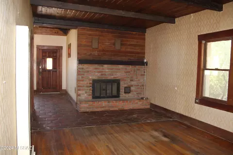 Living - 841 E Freeman Pl, Tucson, AZ 85719 photo 1 of 5