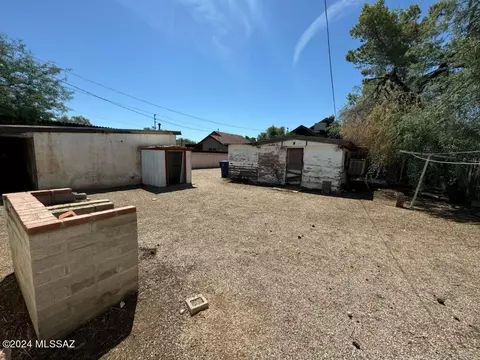 Exterior - 841 E Freeman Pl, Tucson, AZ 85719 photo 4 of 6