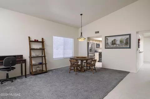 9628 E Paseo San Bernardo, Tucson, AZ 85747 photo 2