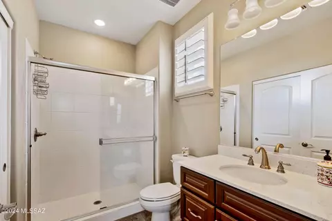Bath - 59872 E Jacaranda Pl, Oracle, AZ 85623 photo 5 of 5