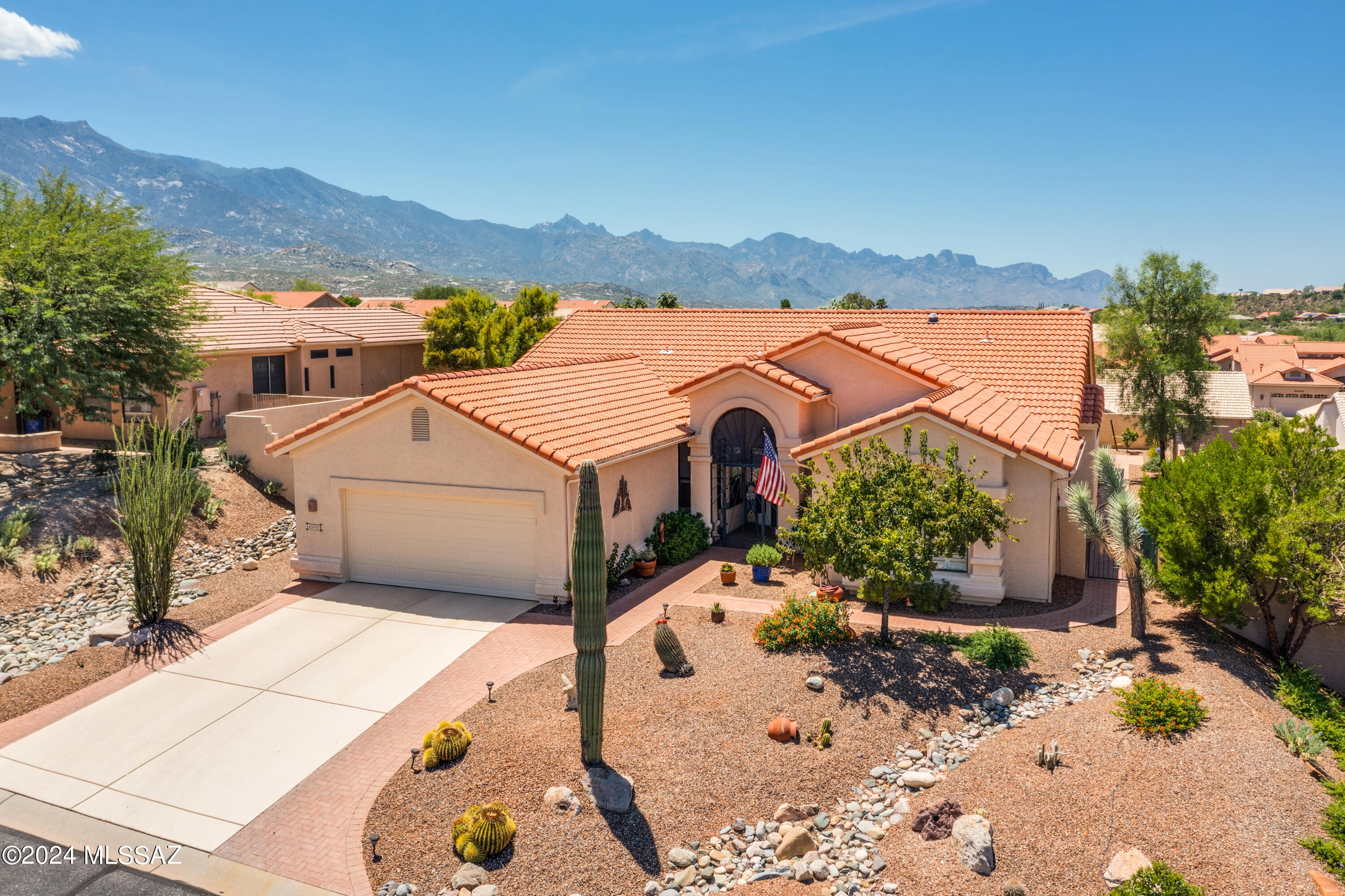 65705 E Rocky Path Dr  