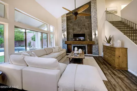 1820 W Eagle Crest Pl, Oro Valley, AZ 85737