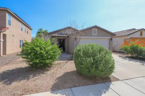 10090 N Blue Crossing Way, Tucson, AZ 85743
