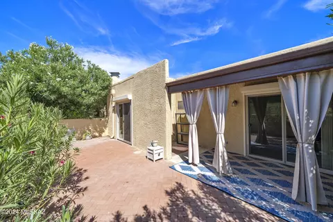 Exterior - 9826 E 1st St, Tucson, AZ 85748 photo 4 of 7
