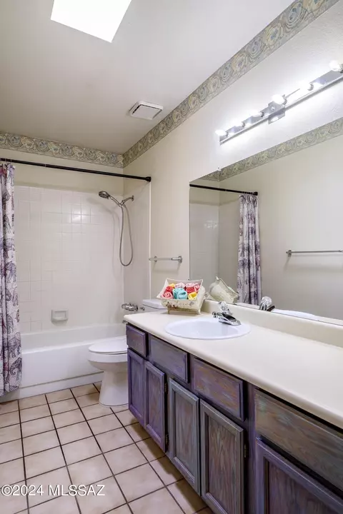 Bath - 9826 E 1st St, Tucson, AZ 85748 photo 3 of 3