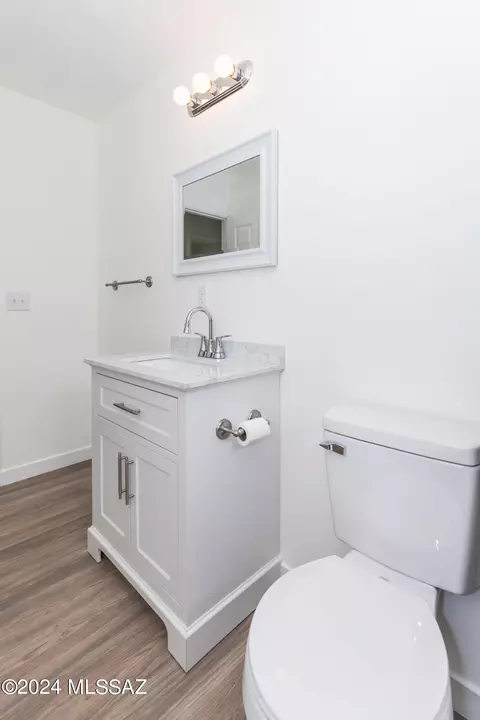 Bath - 6848 S Downing Ave, Tucson, AZ 85756 photo 1 of 2