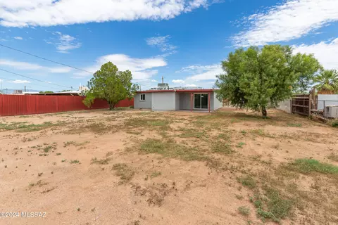 Exterior - 6848 S Downing Ave, Tucson, AZ 85756 photo 5 of 7