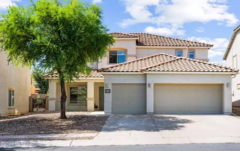 819 W Vuelta Granadina, Sahuarita, AZ 85629