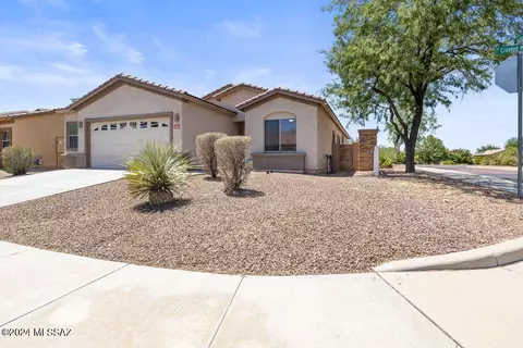 12707 N Crooked Willow Dr, Marana, AZ 85653