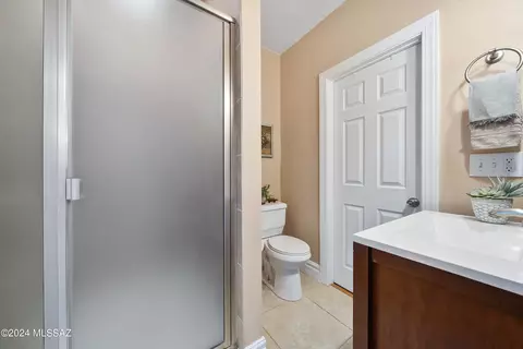 Bath - 2133 E 6th St, Tucson, AZ 85719 photo 2 of 4
