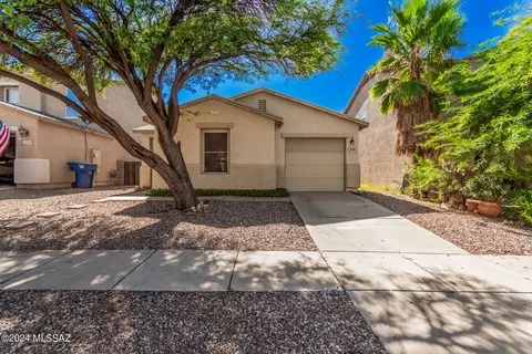 2100 S Cutter Ln, Tucson, AZ 85710