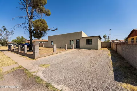2610 E Cochise Vis, Tucson, AZ 85713