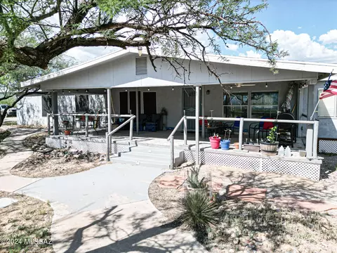 1250 E Morris Ln, Benson, AZ 85602
