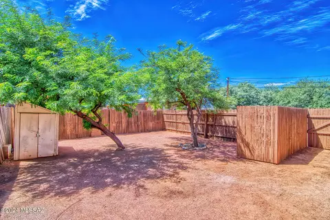 Exterior - 808 E Halcyon Rd, Tucson, AZ 85719 photo 9 of 9