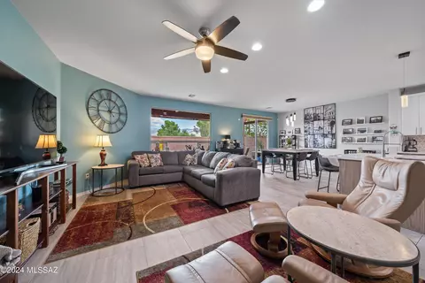 8961 E Wright School Loop, Tucson, AZ 85715 photo 6