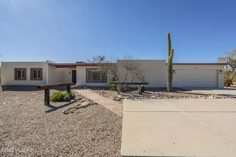 1831 W Placita Del Coyote, Tucson, AZ 85704