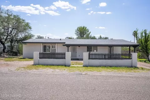 387 Willow Dr, Rio Rico, AZ 85648