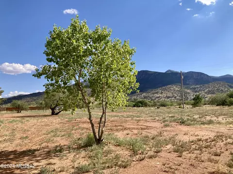 3791 E Carr Canyon Rd, Hereford, AZ 85615