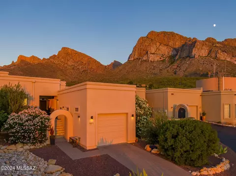 9811 N Ridge Shadow Pl, Oro Valley, AZ 85704