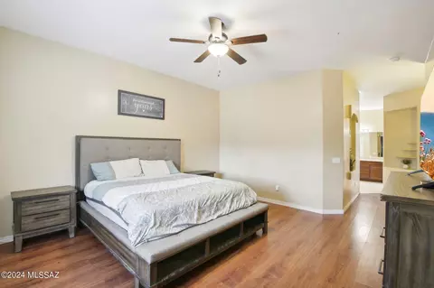 Bedroom - 564 S Blue River Loop, Vail, AZ 85641 photo 5 of 6