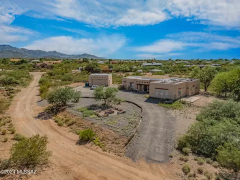 1041 N Vidal Dr, Vail, AZ 85641 photo 3