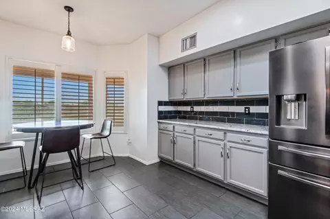 1041 N Vidal Dr, Vail, AZ 85641 photo 12