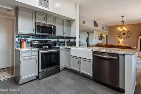 1041 N Vidal Dr, Vail, AZ 85641 photo 11