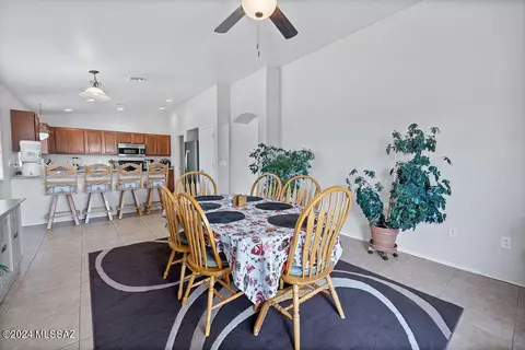 Dining - 13604 E Dawn Dr Rd, Vail, AZ 85641 photo 4 of 4