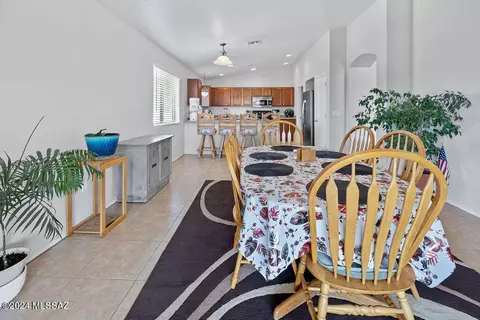Dining - 13604 E Dawn Dr Rd, Vail, AZ 85641 photo 3 of 4