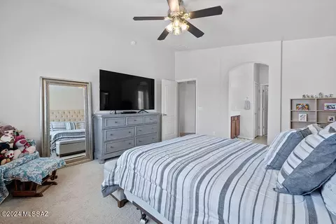 Bedroom - 13604 E Dawn Dr Rd, Vail, AZ 85641 photo 3 of 8