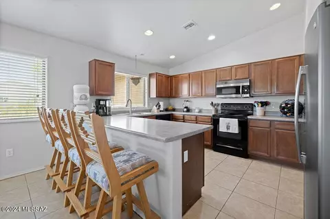 Kitchen - 13604 E Dawn Dr Rd, Vail, AZ 85641 photo 1 of 3