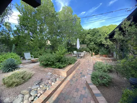 8908 E Mcclellan St, Tucson, AZ 85710 photo 22