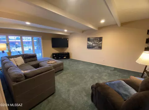 8908 E Mcclellan St, Tucson, AZ 85710 photo 4