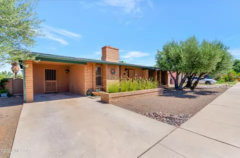 8333 E Camarillo Dr, Tucson, AZ 85730