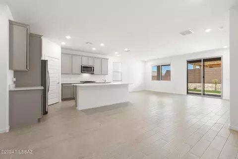 12738 E Huston Canyon Way, Vail, AZ 85641