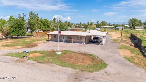 1109 E Christmas Tree Ln, Pearce, AZ 85625