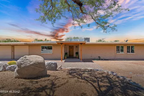 6601 N Paseo De Gabriel, Tucson, AZ 85741