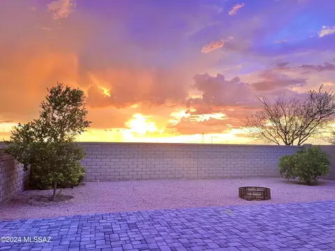 11301 E Squash Blossom Loop, Tucson, AZ 85747 photo 2