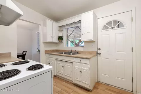 6313 E Colgate Dr, Tucson, AZ 85710 photo 12