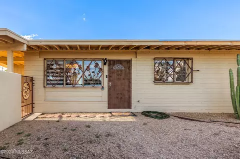 6313 E Colgate Dr, Tucson, AZ 85710 photo 5
