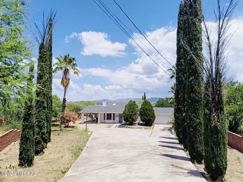 84 Alami Ct, Rio Rico, AZ 85648