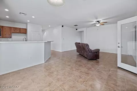 2089 W Cave Cotton Loop, Benson, AZ 85602 photo 11