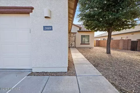 2089 W Cave Cotton Loop, Benson, AZ 85602 photo 2