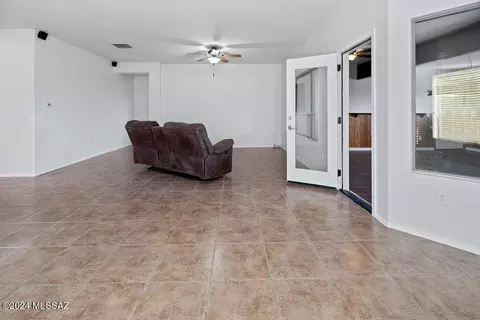 2089 W Cave Cotton Loop, Benson, AZ 85602 photo 10