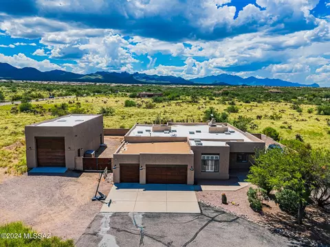 9450 E Still Springs Pl, Vail, AZ 85641 photo 4